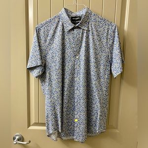 Bonobos Stretch Riviera Short Sleeve Shirt
Shirt Size: L, Shirt Fit: Tailored